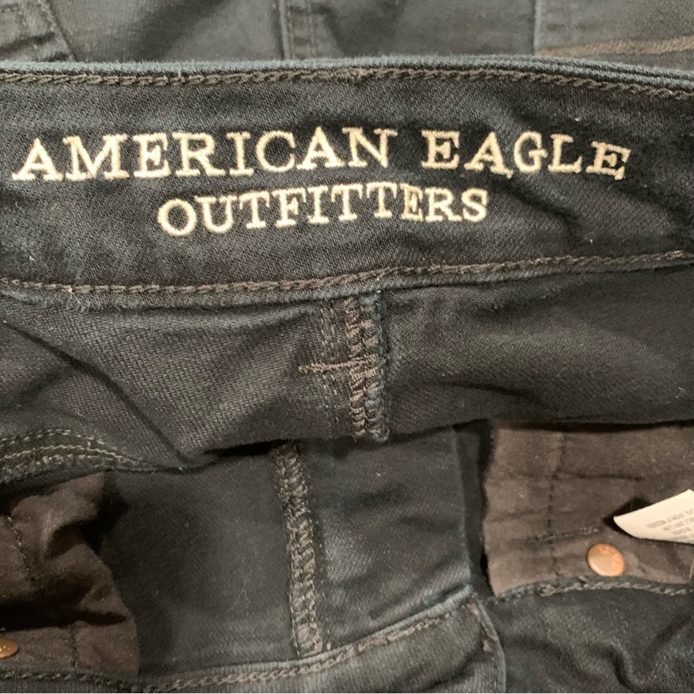 American Eagle Distressed Stretch Denim Shorts Women's Size 2 Beach Summer - Picture 4 of 8